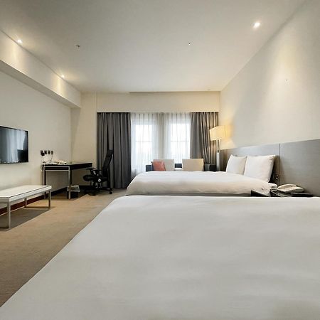 Guide Hotel Hsinchu Zhongyang Екстериор снимка