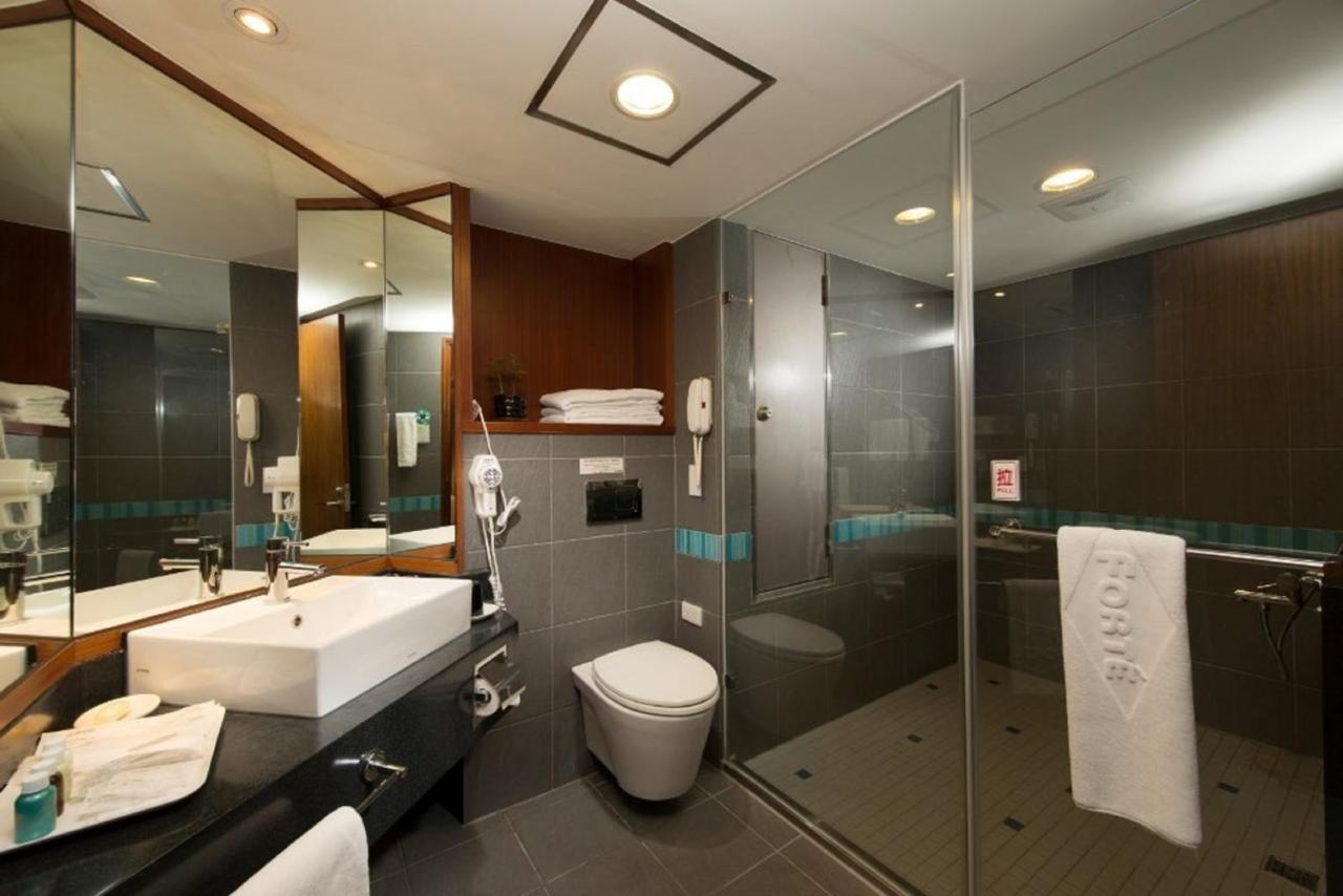 Guide Hotel Hsinchu Zhongyang Екстериор снимка