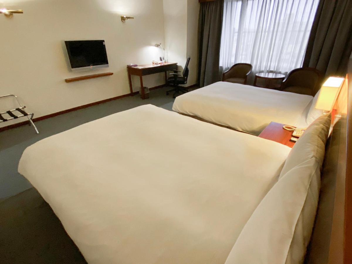 Guide Hotel Hsinchu Zhongyang Екстериор снимка