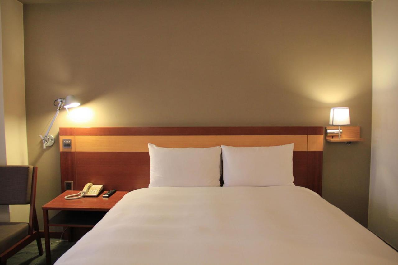 Guide Hotel Hsinchu Zhongyang Екстериор снимка