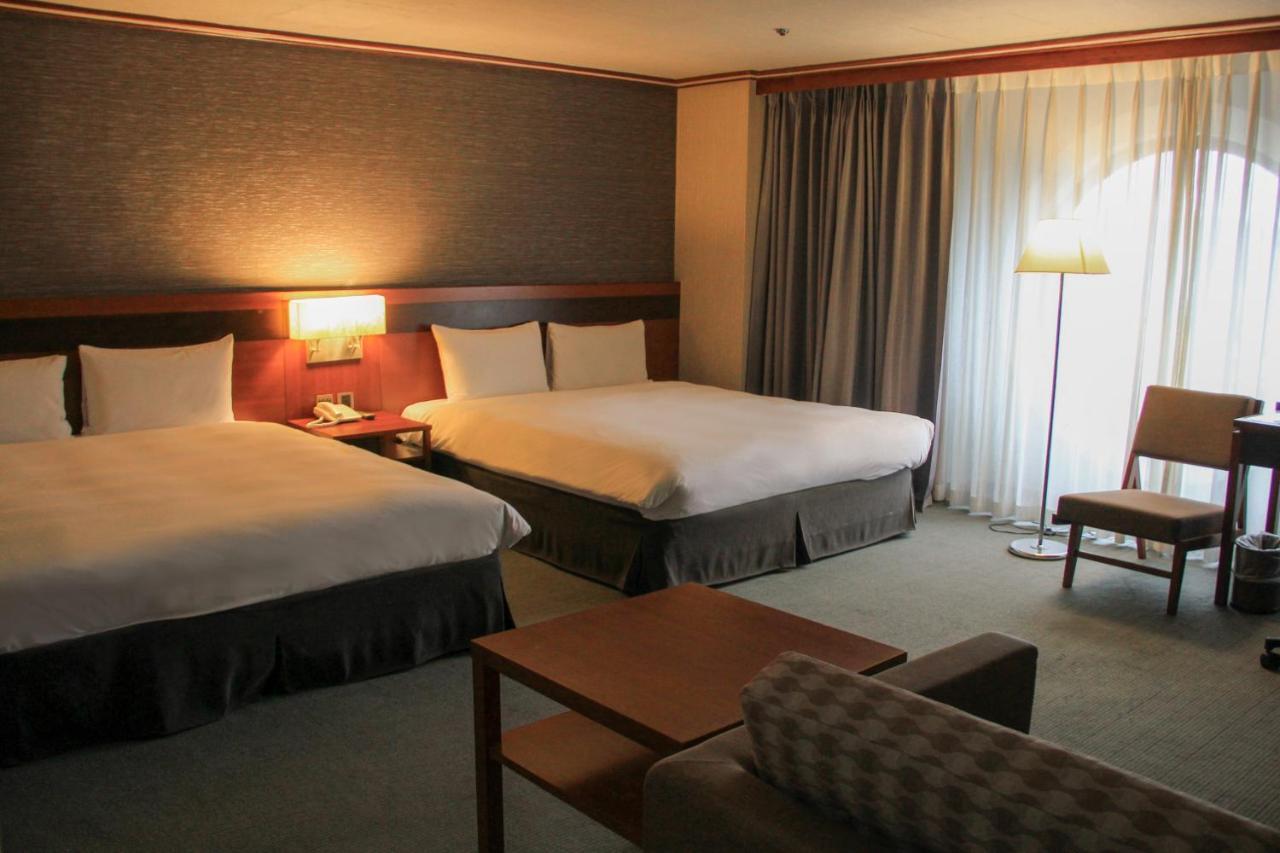 Guide Hotel Hsinchu Zhongyang Екстериор снимка