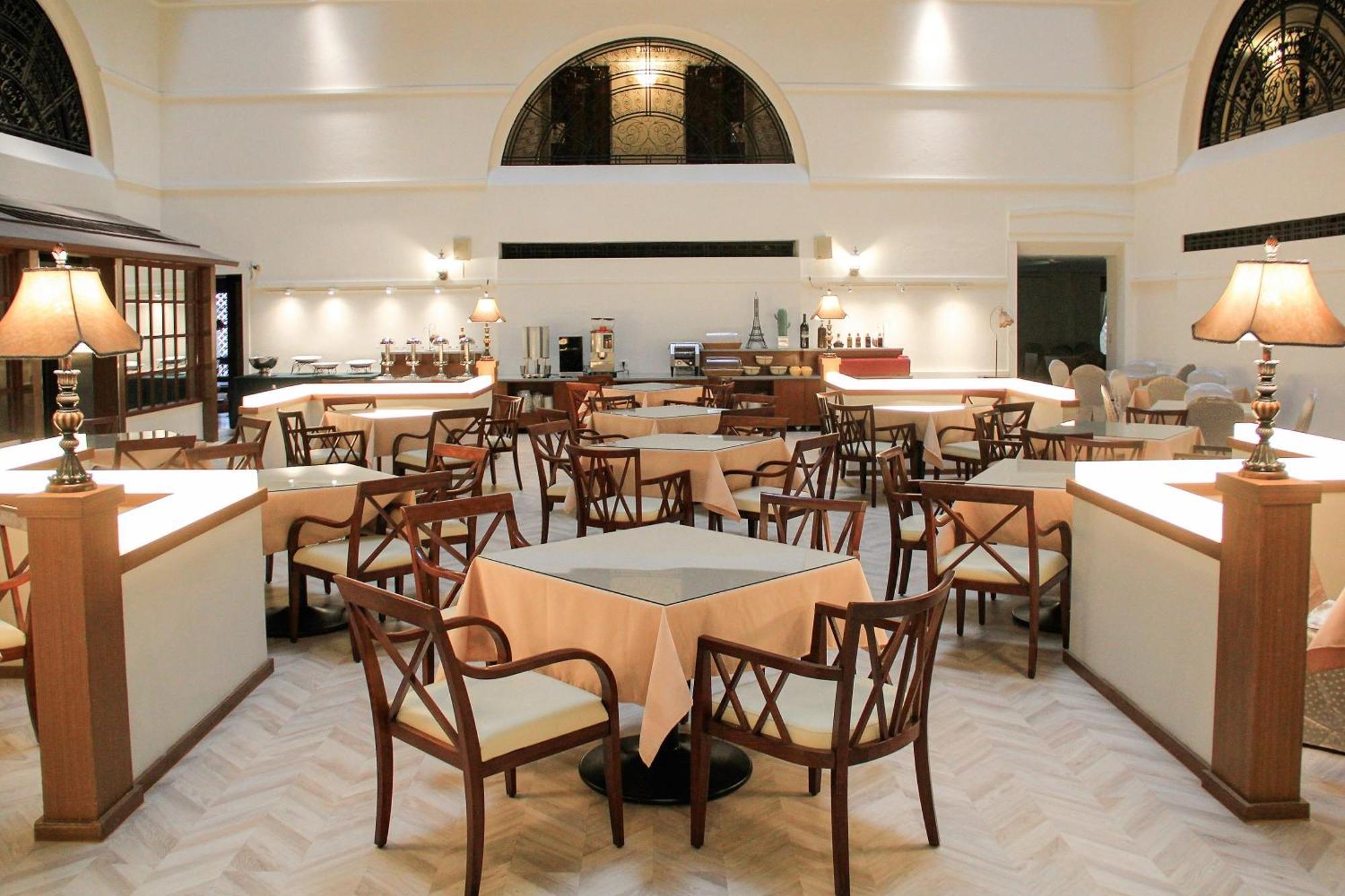 Guide Hotel Hsinchu Zhongyang Екстериор снимка