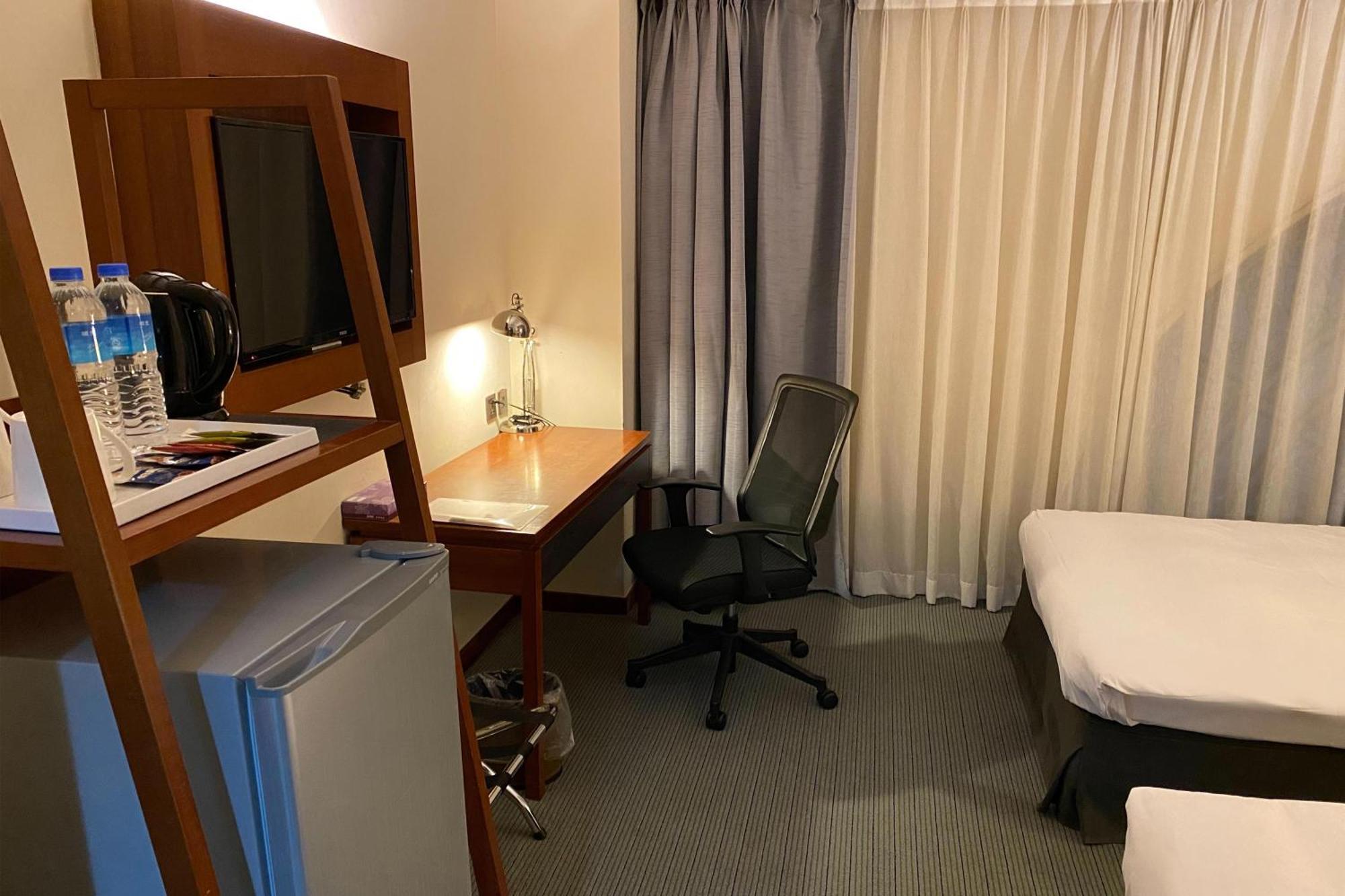 Guide Hotel Hsinchu Zhongyang Екстериор снимка