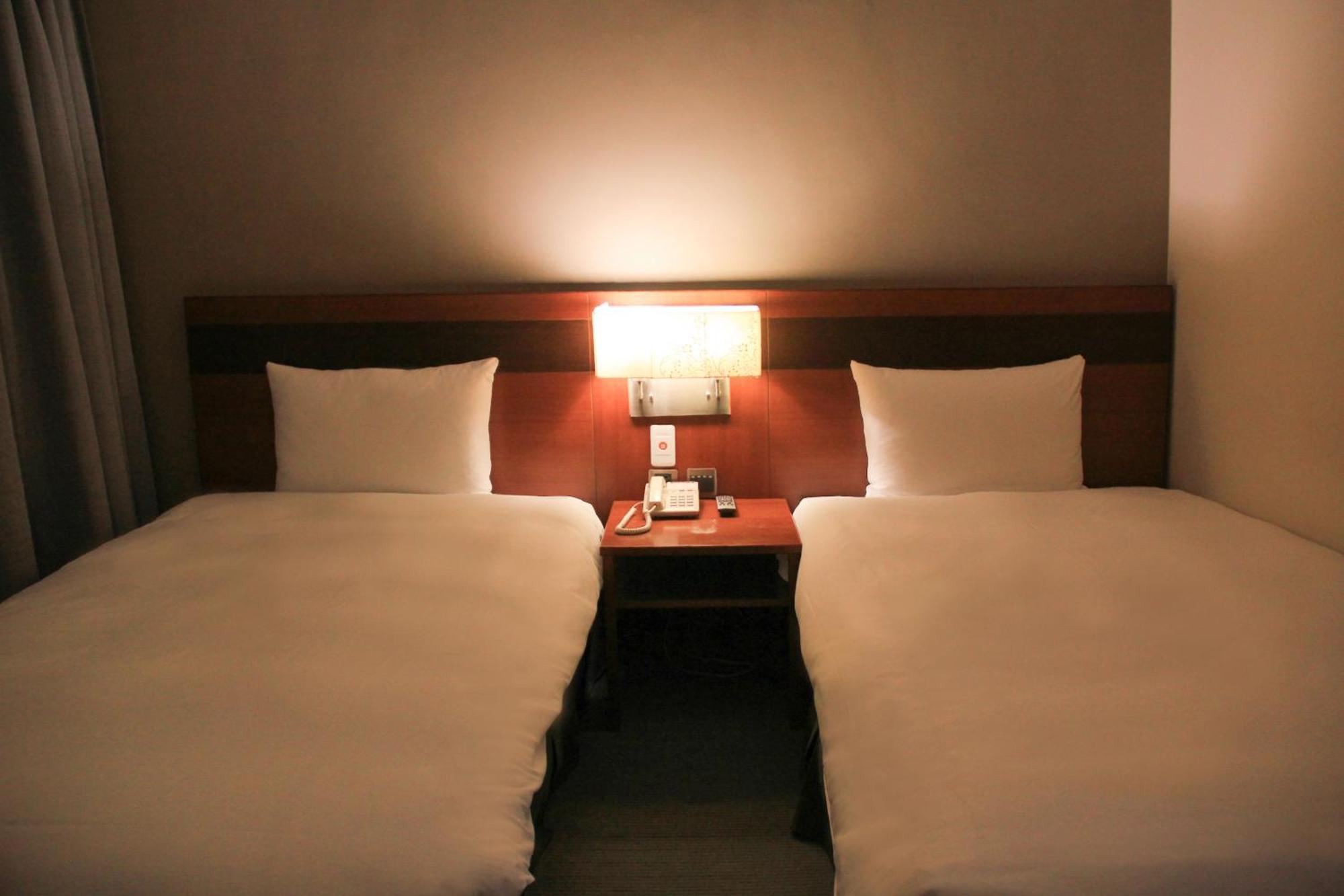 Guide Hotel Hsinchu Zhongyang Екстериор снимка